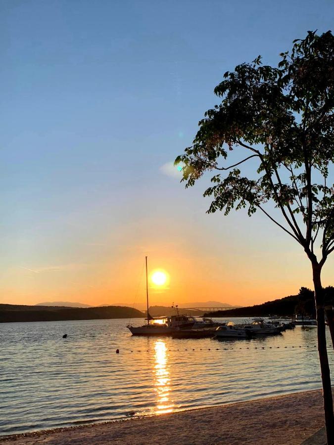 Sunset Apartment *